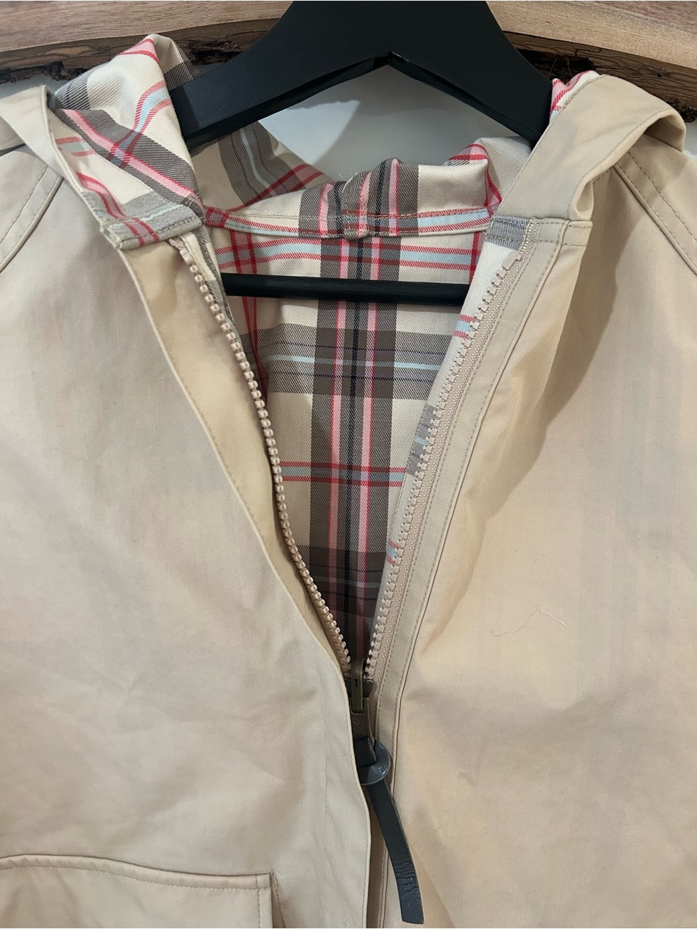 JW ANDERSON X Uniqlo Light Reversible Jacket - Picture 2 of 10